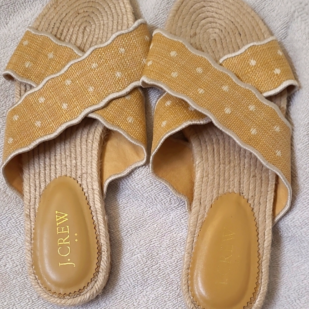 J. Crew Women's Gold and Cream Sandals zise used good condition.